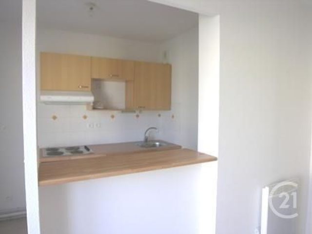 Appartement F2 à louer - 2 pièces - 42.0 m2 - ALENCON - 61 - BASSE-NORMANDIE - Century 21 Harmony
