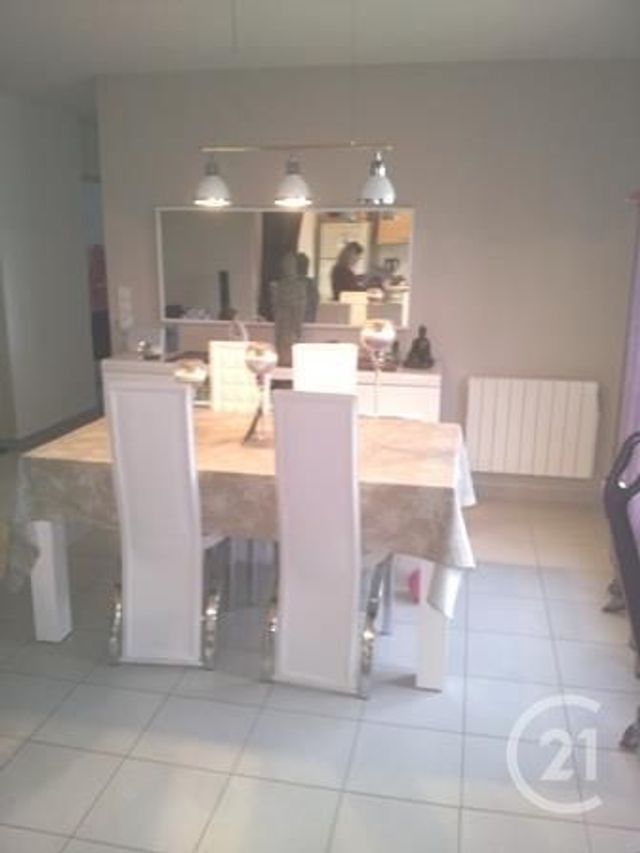 maison à louer - 4 pièces - 82.0 m2 - CONDE SUR SARTHE - 61 - BASSE-NORMANDIE - Century 21 Harmony