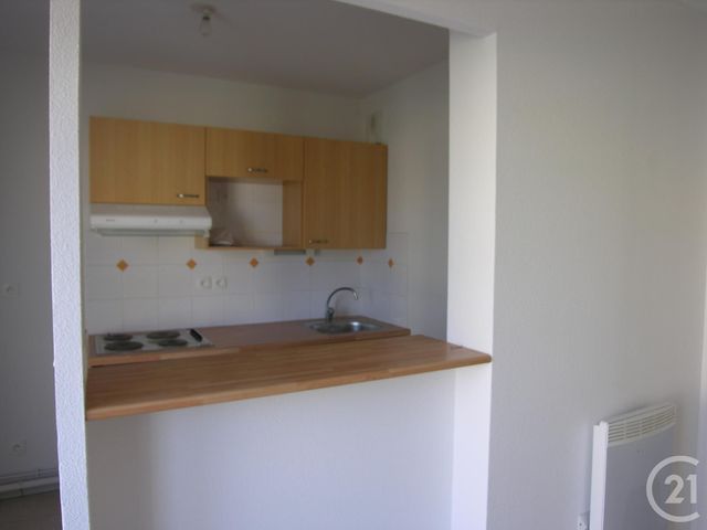 Afficher la photo en grand Appartement F2 à louer - 2 pièces - 43.0 m2 - ALENCON - 61 - BASSE-NORMANDIE - Century 21 Harmony