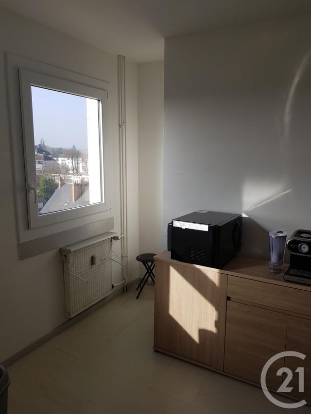 Afficher la photo en grand Appartement F2 à louer - 2 pièces - 48.88 m2 - ALENCON - 61 - BASSE-NORMANDIE - Century 21 Harmony