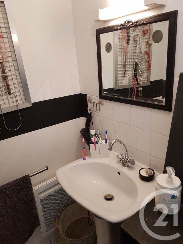 maison à louer - 4 pièces - 80.06 m2 - CHAMPFLEUR - 72 - PAYS-DE-LOIRE - Century 21 Harmony