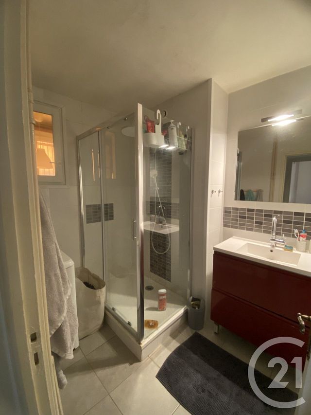 Appartement F3 à louer - 3 pièces - 58.71 m2 - ALENCON - 61 - BASSE-NORMANDIE - Century 21 Harmony