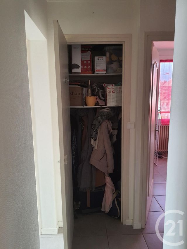 Appartement F3 à louer - 3 pièces - 58.71 m2 - ALENCON - 61 - BASSE-NORMANDIE - Century 21 Harmony