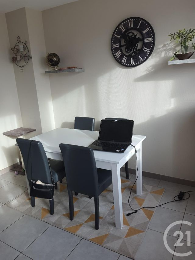 Appartement F3 à louer - 3 pièces - 58.71 m2 - ALENCON - 61 - BASSE-NORMANDIE - Century 21 Harmony