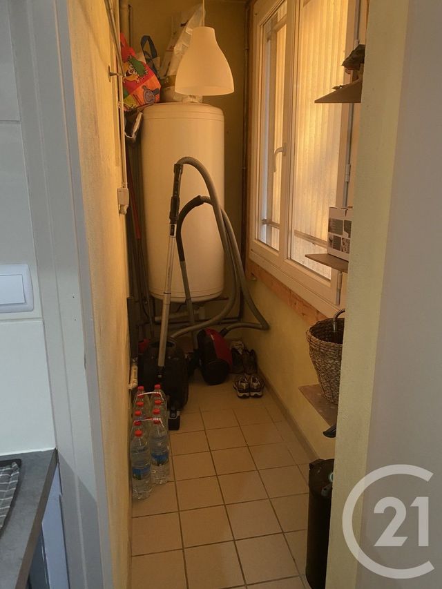 Appartement F3 à louer - 3 pièces - 58.71 m2 - ALENCON - 61 - BASSE-NORMANDIE - Century 21 Harmony