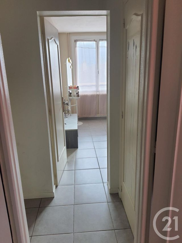 Appartement F3 à louer - 3 pièces - 58.71 m2 - ALENCON - 61 - BASSE-NORMANDIE - Century 21 Harmony