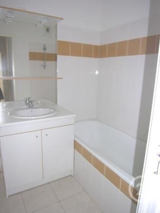 Appartement F2 à louer - 2 pièces - 34.6 m2 - ALENCON - 61 - BASSE-NORMANDIE - Century 21 Harmony