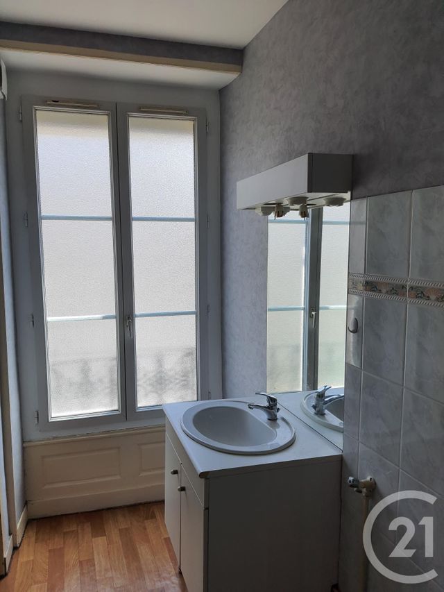 Afficher la photo en grand Appartement F3 à louer - 3 pièces - 54.75 m2 - ALENCON - 61 - BASSE-NORMANDIE - Century 21 Harmony