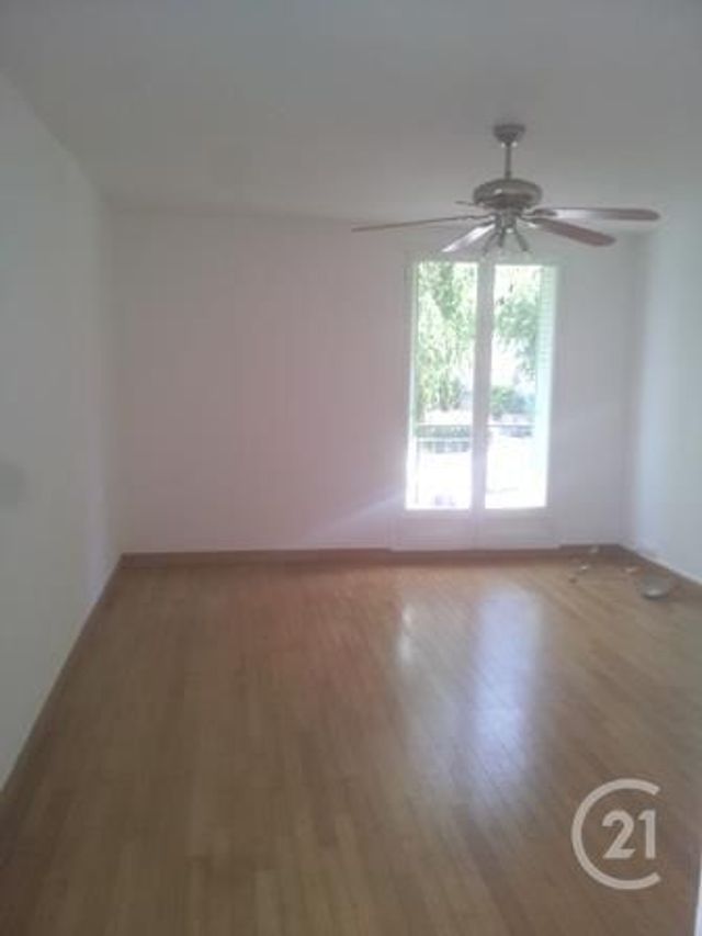 Appartement F5 à louer - 5 pièces - 96.0 m2 - ALENCON - 61 - BASSE-NORMANDIE - Century 21 Harmony Appartement F5 à louer - 5 pièces - 96.0 m2 - ALENCON - 61 - BASSE-NORMANDIE - Century 21 Harmony