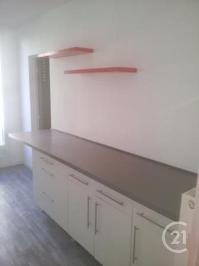 Appartement F5 à louer - 5 pièces - 96.0 m2 - ALENCON - 61 - BASSE-NORMANDIE - Century 21 Harmony Appartement F5 à louer - 5 pièces - 96.0 m2 - ALENCON - 61 - BASSE-NORMANDIE - Century 21 Harmony