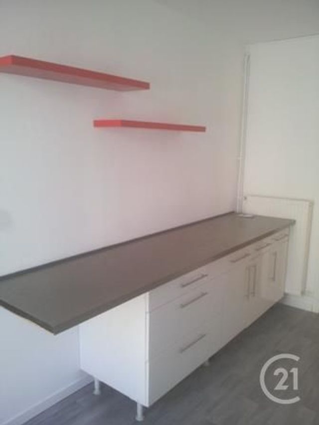 Appartement F5 à louer - 5 pièces - 96.0 m2 - ALENCON - 61 - BASSE-NORMANDIE - Century 21 Harmony Appartement F5 à louer - 5 pièces - 96.0 m2 - ALENCON - 61 - BASSE-NORMANDIE - Century 21 Harmony