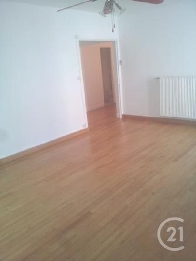 Appartement F5 à louer - 5 pièces - 96.0 m2 - ALENCON - 61 - BASSE-NORMANDIE - Century 21 Harmony Appartement F5 à louer - 5 pièces - 96.0 m2 - ALENCON - 61 - BASSE-NORMANDIE - Century 21 Harmony