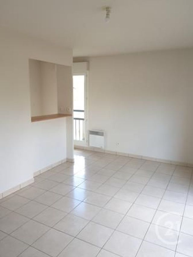 Afficher la photo en grand Appartement F3 à louer - 3 pièces - 54.0 m2 - ALENCON - 61 - BASSE-NORMANDIE - Century 21 Harmony
