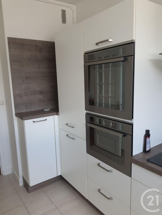 Appartement F5 à louer - 5 pièces - 99.89 m2 - ALENCON - 61 - BASSE-NORMANDIE - Century 21 Harmony