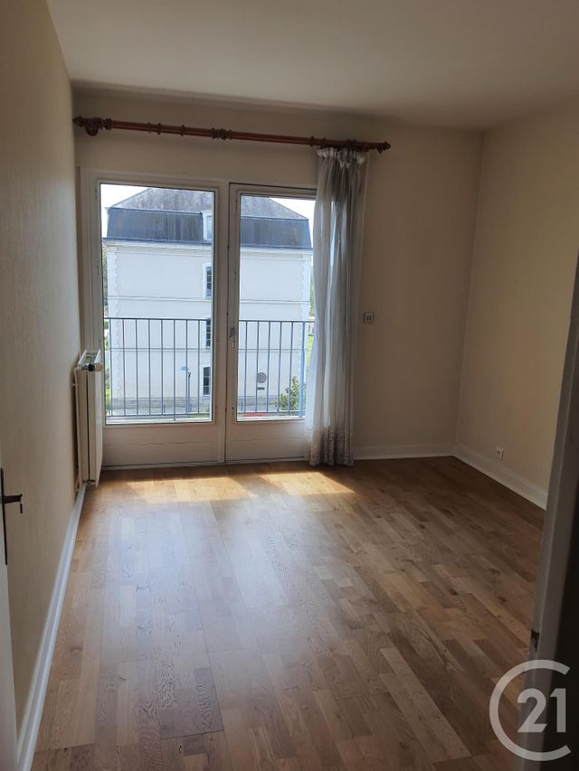 Appartement F5 à louer - 5 pièces - 99.89 m2 - ALENCON - 61 - BASSE-NORMANDIE - Century 21 Harmony