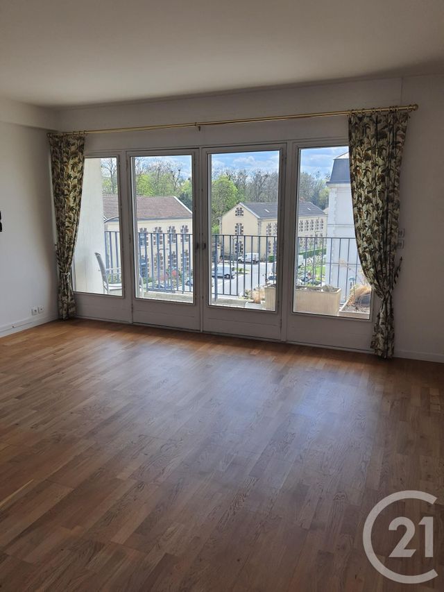 Appartement F5 à louer - 5 pièces - 99.89 m2 - ALENCON - 61 - BASSE-NORMANDIE - Century 21 Harmony