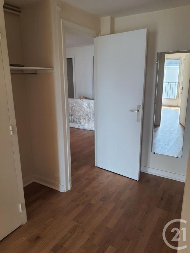 Appartement F5 à louer - 5 pièces - 99.89 m2 - ALENCON - 61 - BASSE-NORMANDIE - Century 21 Harmony