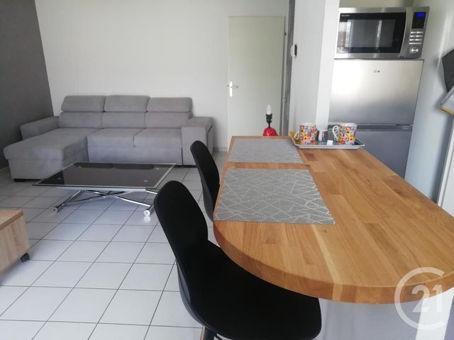 Appartement F2 à louer - 2 pièces - 48.0 m2 - ALENCON - 61 - BASSE-NORMANDIE - Century 21 Harmony
