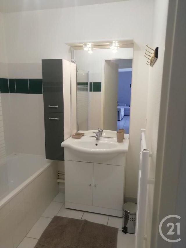 Appartement F2 à louer - 2 pièces - 48.0 m2 - ALENCON - 61 - BASSE-NORMANDIE - Century 21 Harmony