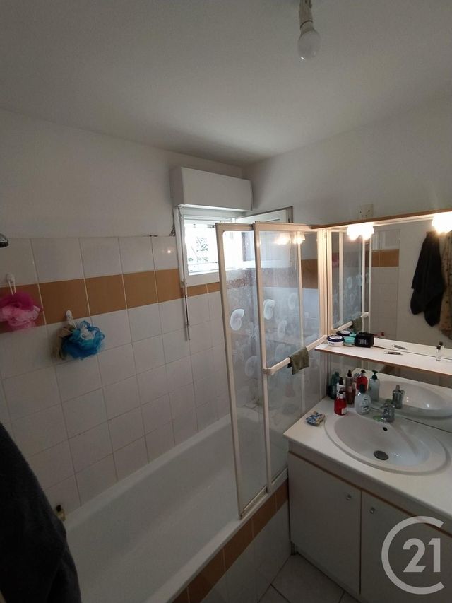 Appartement F3 à louer - 3 pièces - 54.0 m2 - ALENCON - 61 - BASSE-NORMANDIE - Century 21 Harmony