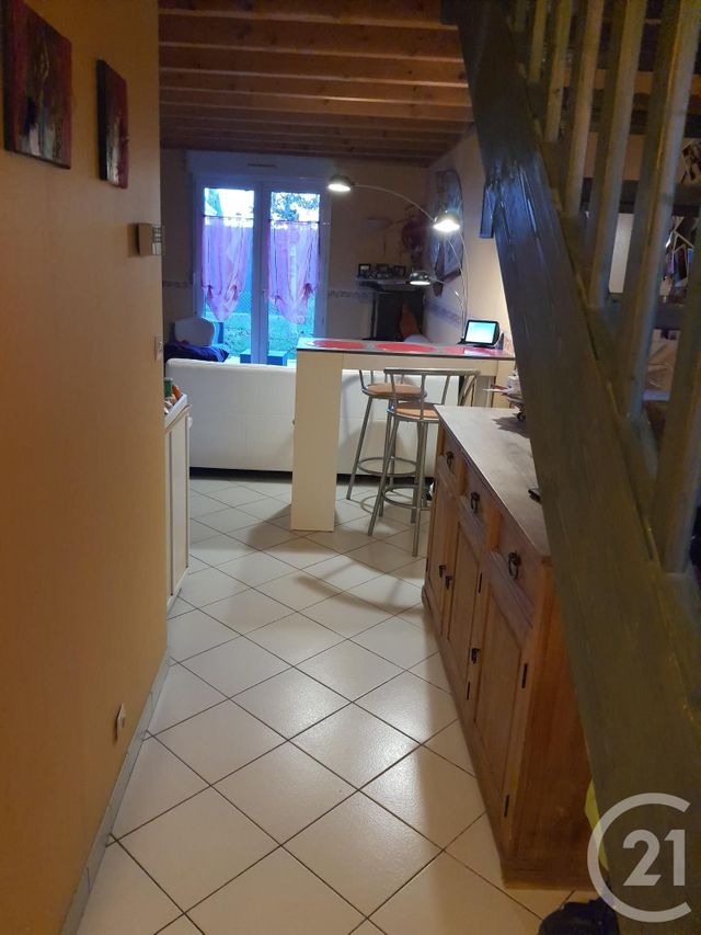 Appartement F3 à louer - 3 pièces - 46.5 m2 - CONDE SUR SARTHE - 61 - BASSE-NORMANDIE - Century 21 Harmony