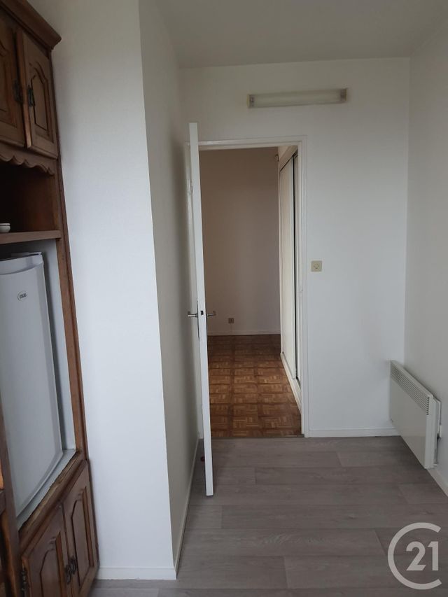 Afficher la photo en grand Appartement F2 à vendre - 2 pièces - 45.45 m2 - ALENCON - 61 - BASSE-NORMANDIE - Century 21 Harmony