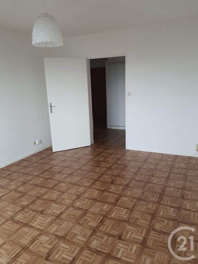 Afficher la photo en grand Appartement F2 à vendre - 2 pièces - 45.45 m2 - ALENCON - 61 - BASSE-NORMANDIE - Century 21 Harmony
