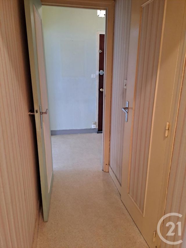 Appartement F3 à vendre - 3 pièces - 69.58 m2 - ALENCON - 61 - BASSE-NORMANDIE - Century 21 Harmony