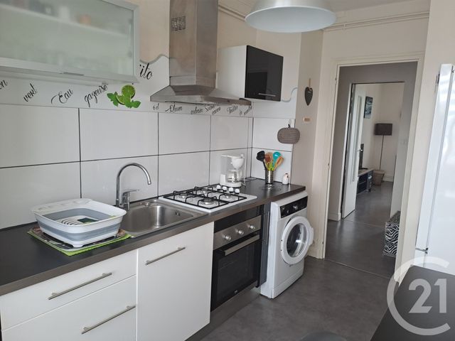 Appartement F1 bis à louer - 2 pièces - 45.22 m2 - ALENCON - 61 - BASSE-NORMANDIE - Century 21 Harmony