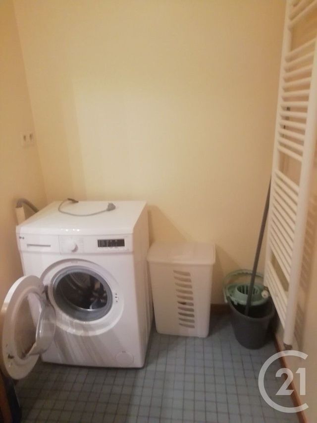 Afficher la photo en grand Appartement F4 à vendre - 4 pièces - 79.38 m2 - ALENCON - 61 - BASSE-NORMANDIE - Century 21 Harmony