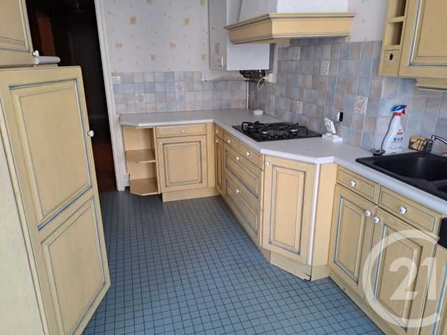 Afficher la photo en grand Appartement F4 à vendre - 4 pièces - 79.12 m2 - ALENCON - 61 - BASSE-NORMANDIE - Century 21 Harmony