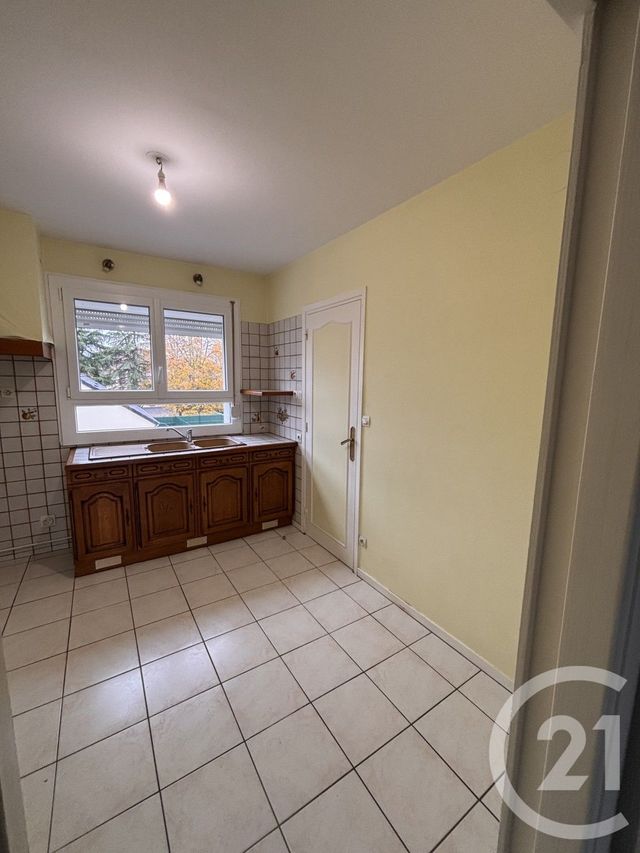 Appartement F4 à louer - 4 pièces - 73.88 m2 - ALENCON - 61 - BASSE-NORMANDIE - Century 21 Harmony