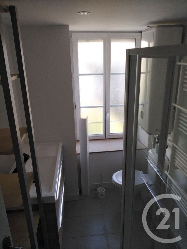 Appartement F3 à louer - 3 pièces - 64.7 m2 - ALENCON - 61 - BASSE-NORMANDIE - Century 21 Harmony