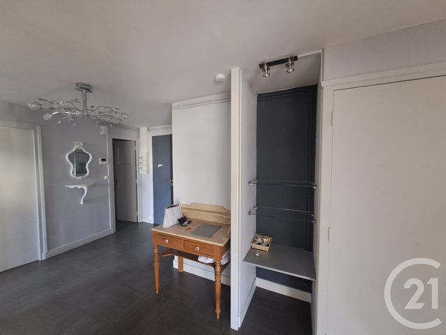 Appartement F3 à louer - 3 pièces - 72.84 m2 - ALENCON - 61 - BASSE-NORMANDIE - Century 21 Harmony