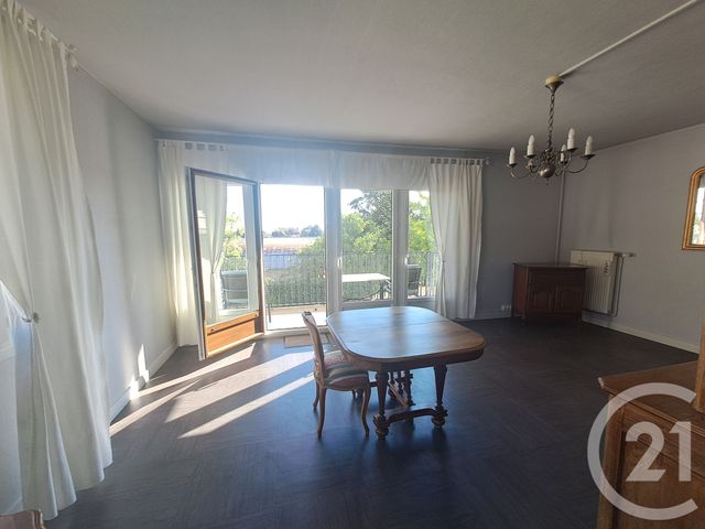 Appartement F3 à louer - 3 pièces - 72.84 m2 - ALENCON - 61 - BASSE-NORMANDIE - Century 21 Harmony